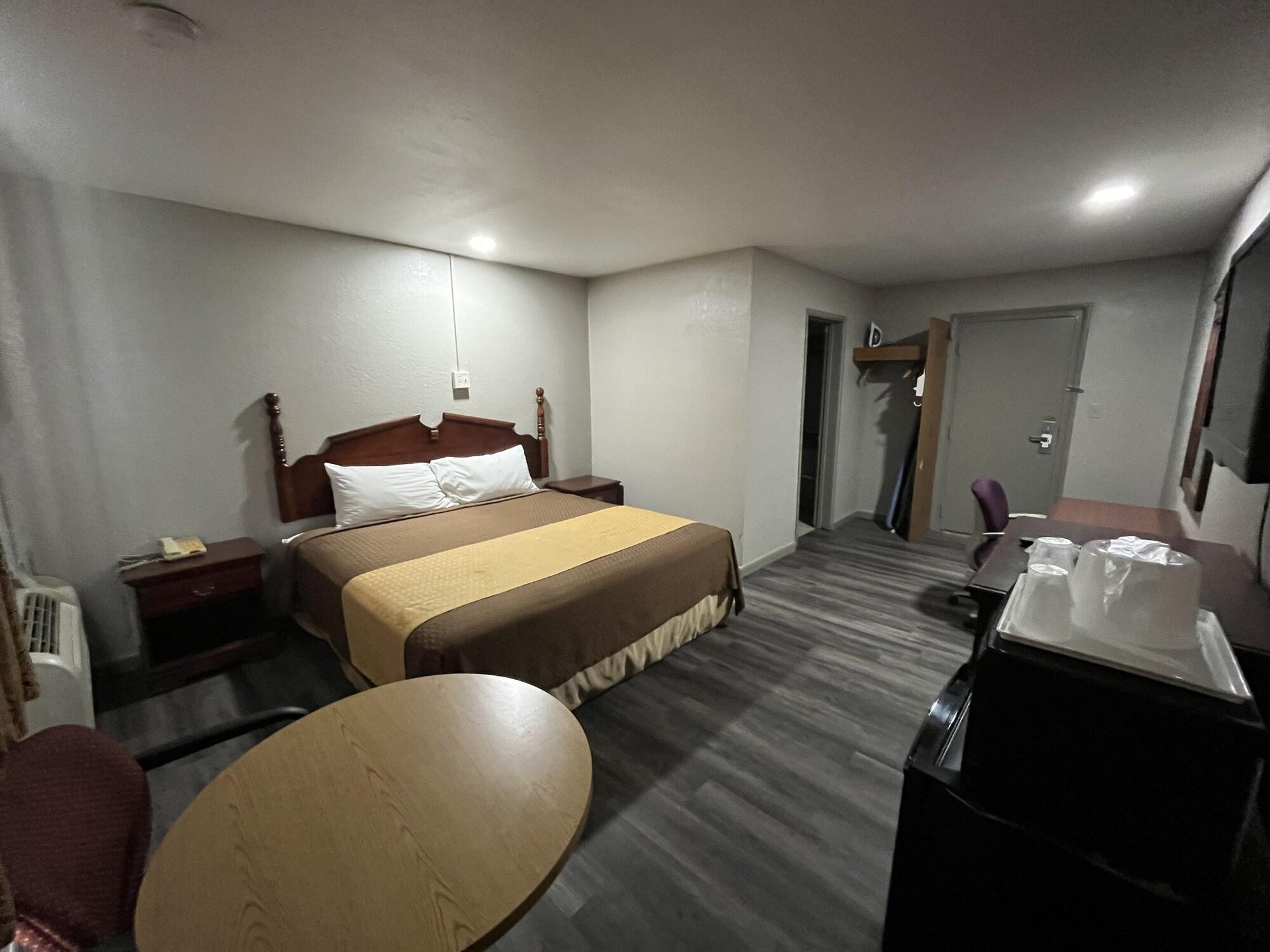 Mid Towne Inn & Suites San Antonio Dış mekan fotoğraf